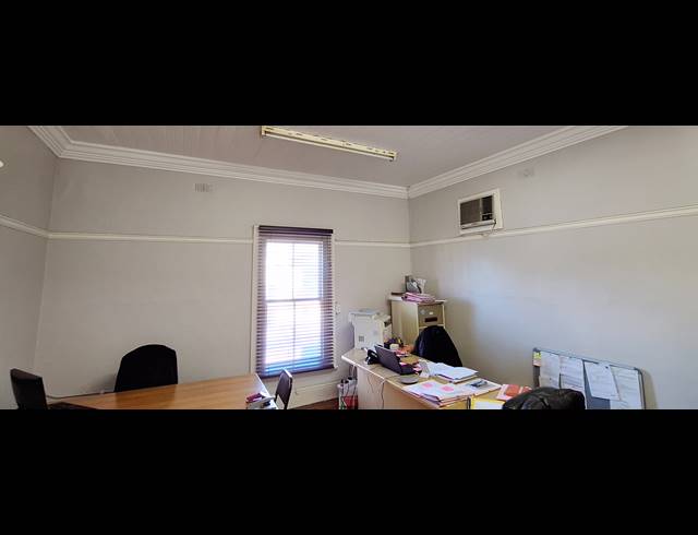 178M² BUILDING FOR SALE IN GQEBERHA CENTRAL